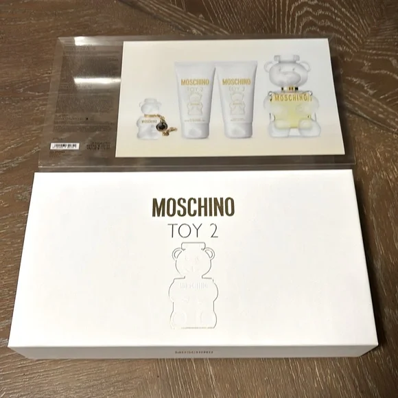 3.4 MOSCHINO TOY 2 Deluxe edp Body Set